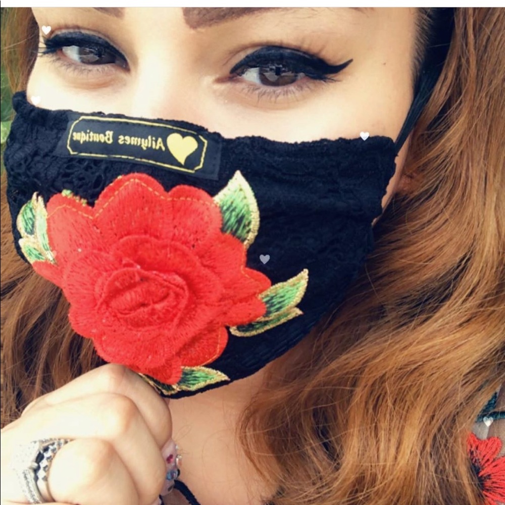 💋Black Lace Mask